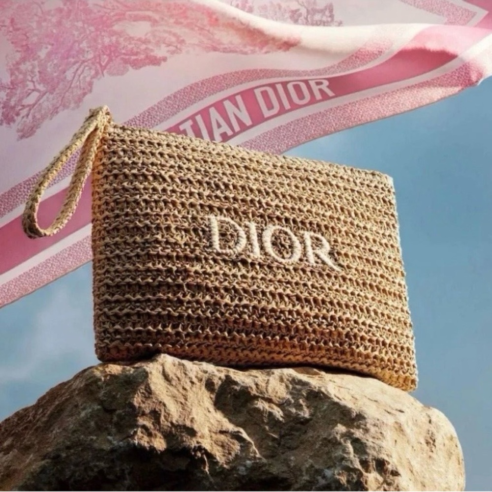 DIOR Beauty Raffia Pouch 2025 Summer Rattan Cosmetic Pouch Beige NEW! - Picture 2 of 7